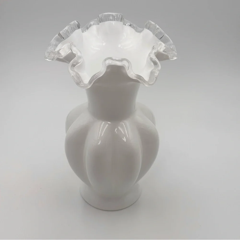 Fenton Silver Crest White Milk Glass Ruffled Top‎ Scalloped Melon Vase 8
